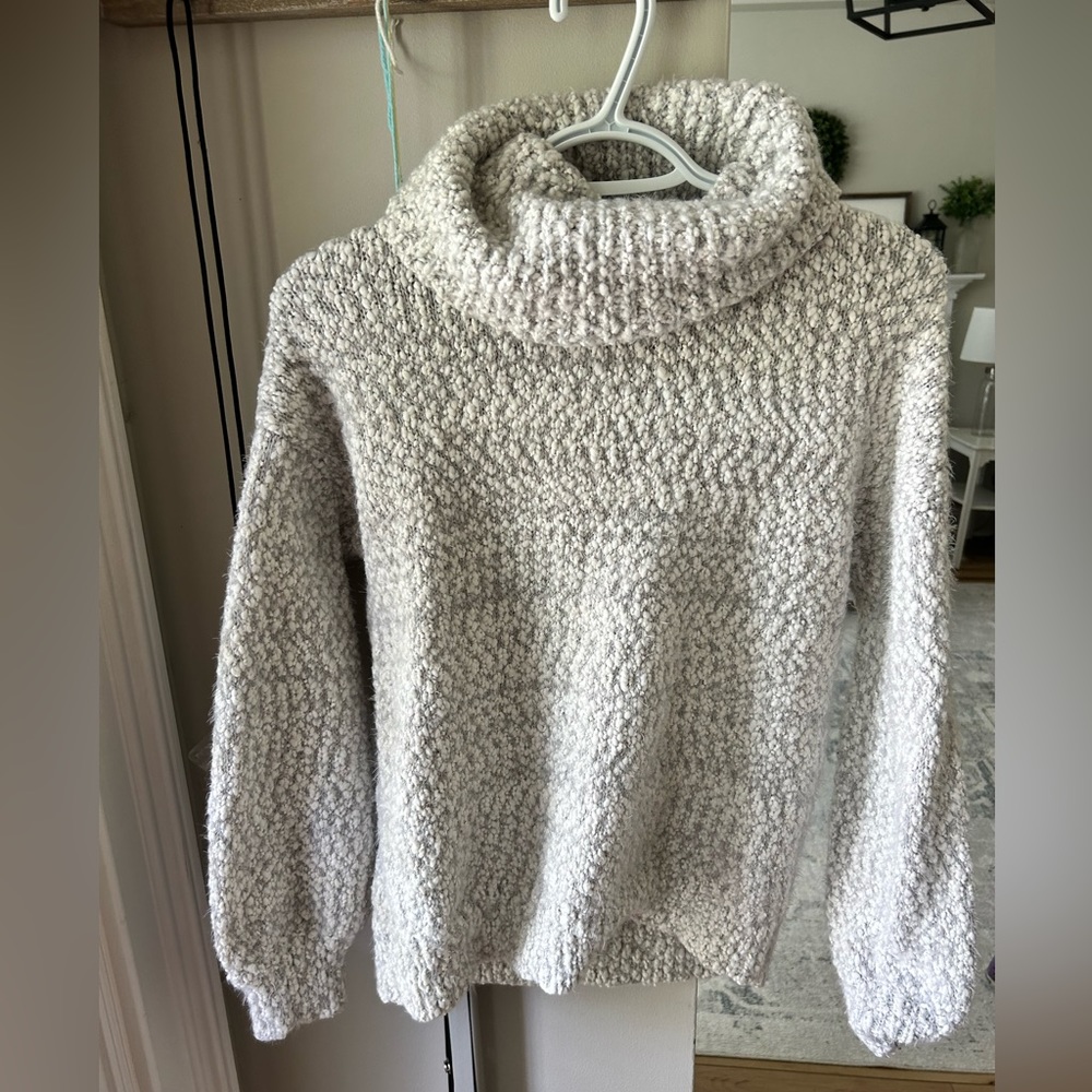 Yet Again gray sweater size small
